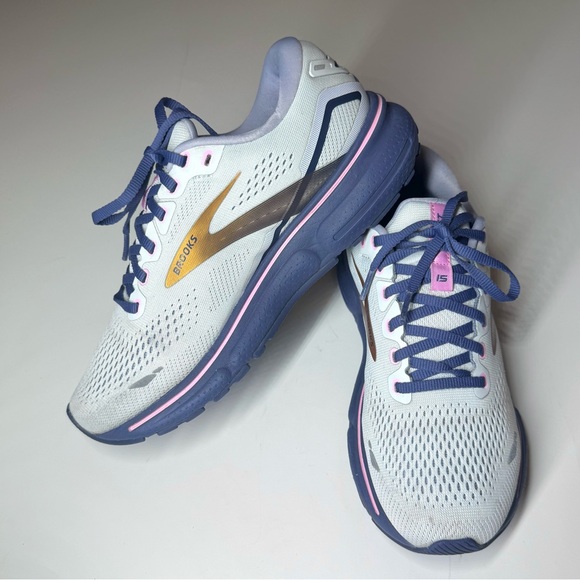 Brooks Women’s Ghost 15 Athletic Running Sneakers Size- 8 M - Picture 4 of 10